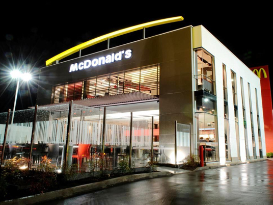 Exterior of a McDonalds restaurant in La Deheza, Chile